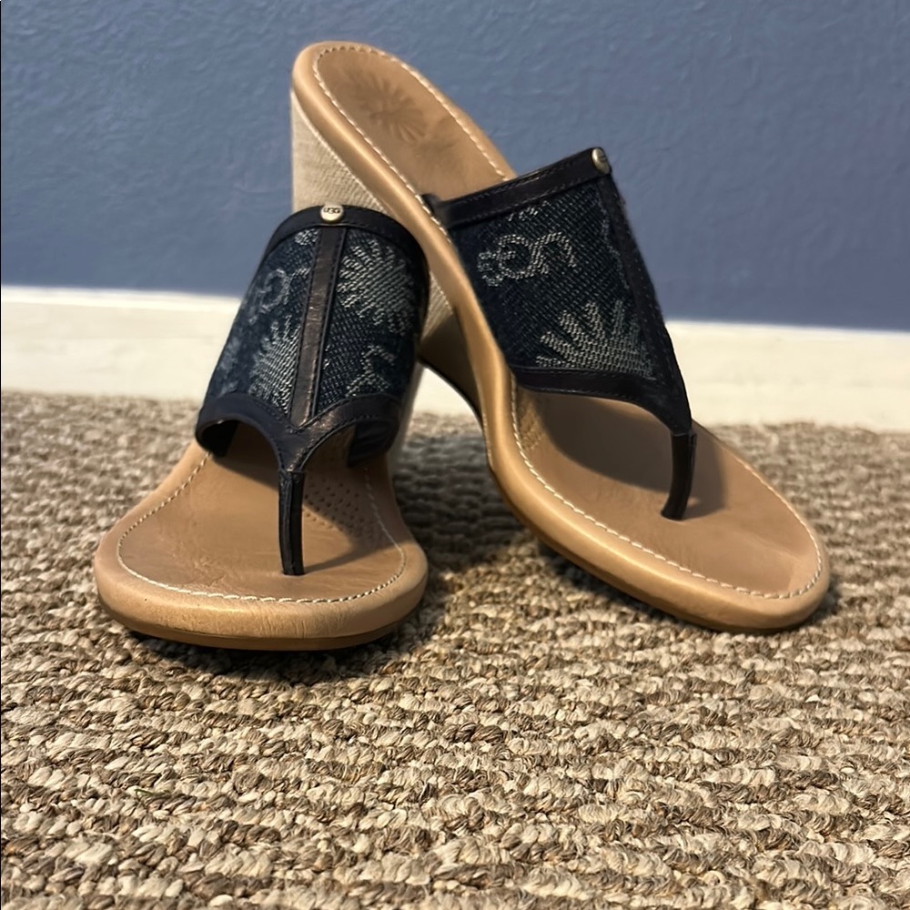 UGG Stylish Wedge Sandals
